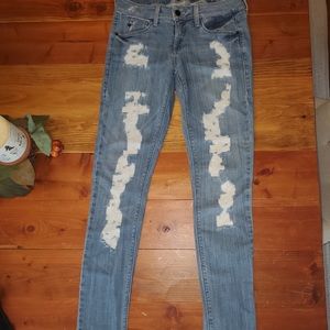 NWOT Distressed light denim skinny jeans sz 26